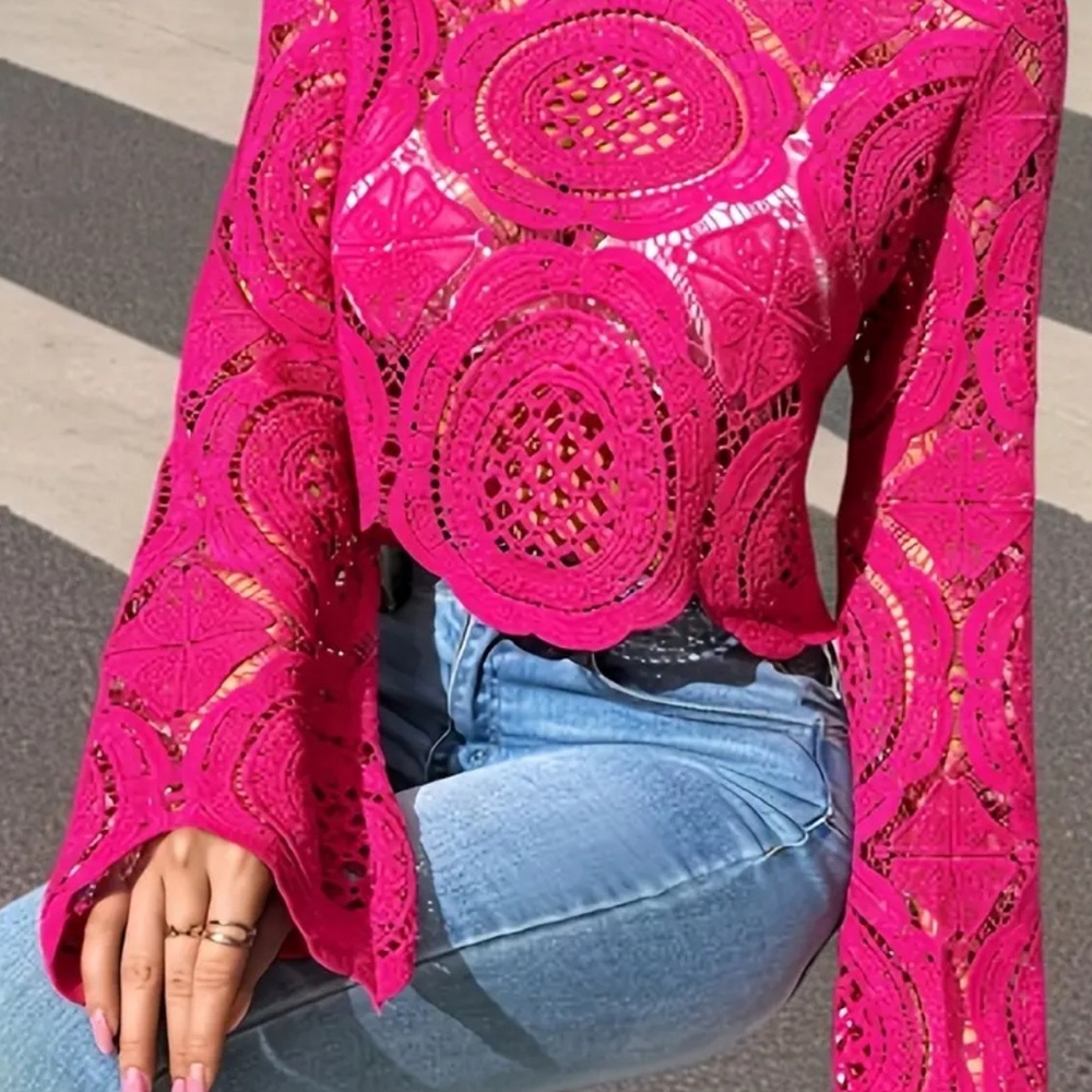 - Pink Cropped Graphic Blouse with Long Sleeves - Picture 2 of 4